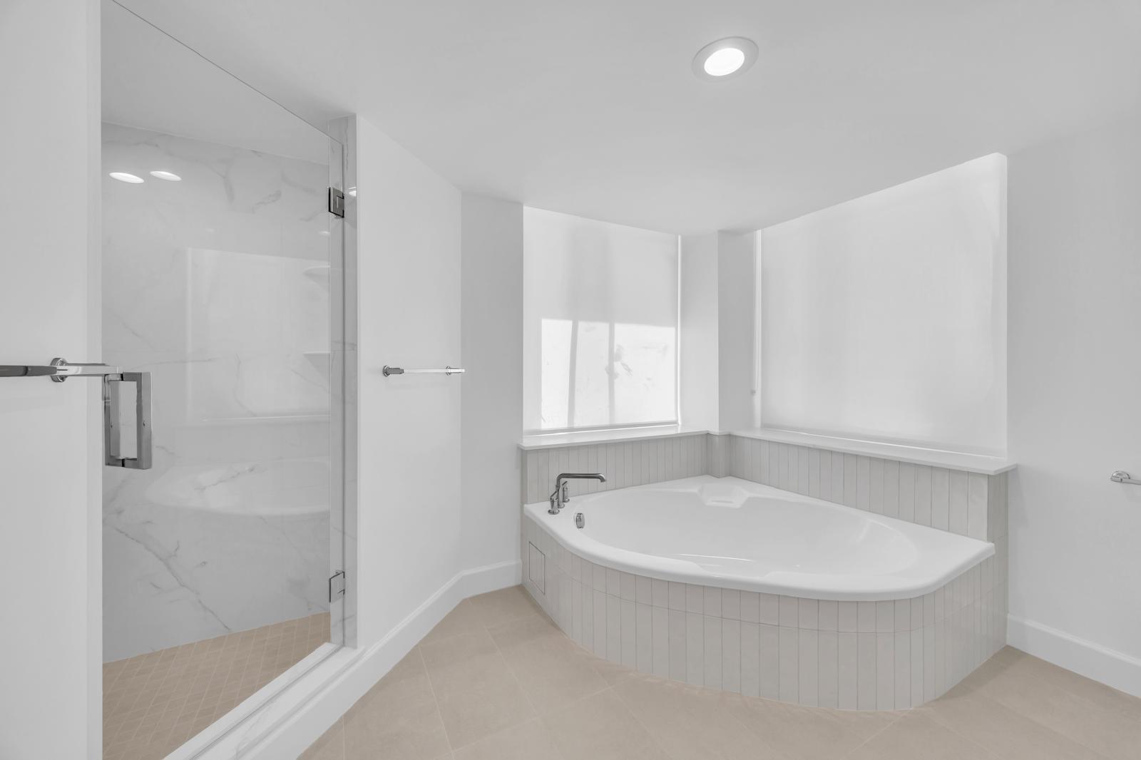 529 S Flagler Dr #14h, West Palm Beach FL 33401