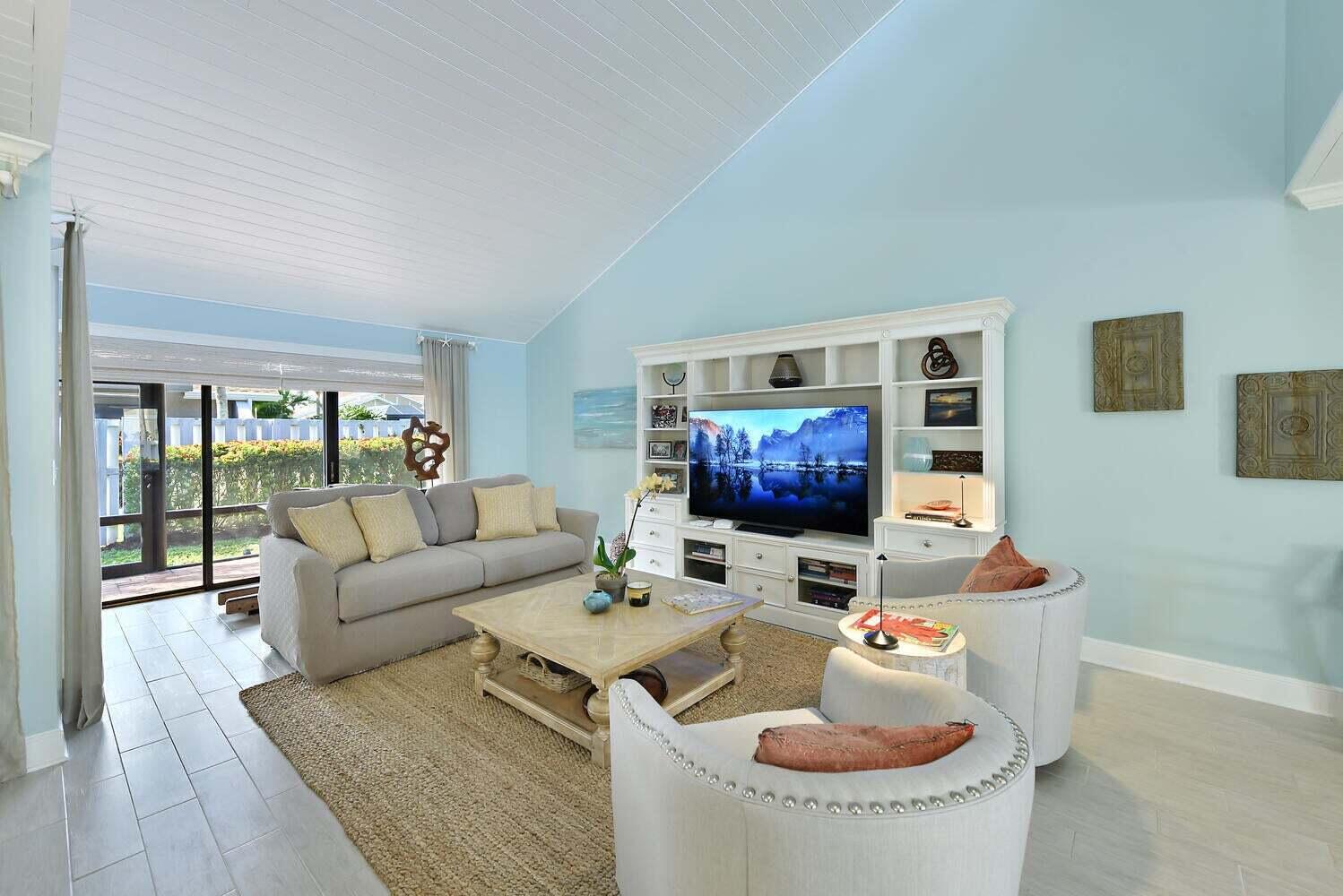 17225 Fownes Crescent, Jupiter FL 33477