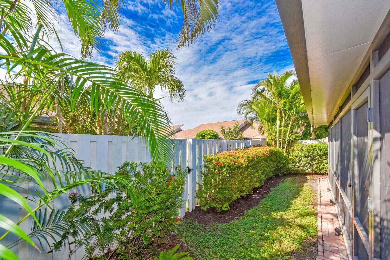 17225 Fownes Crescent, Jupiter FL 33477
