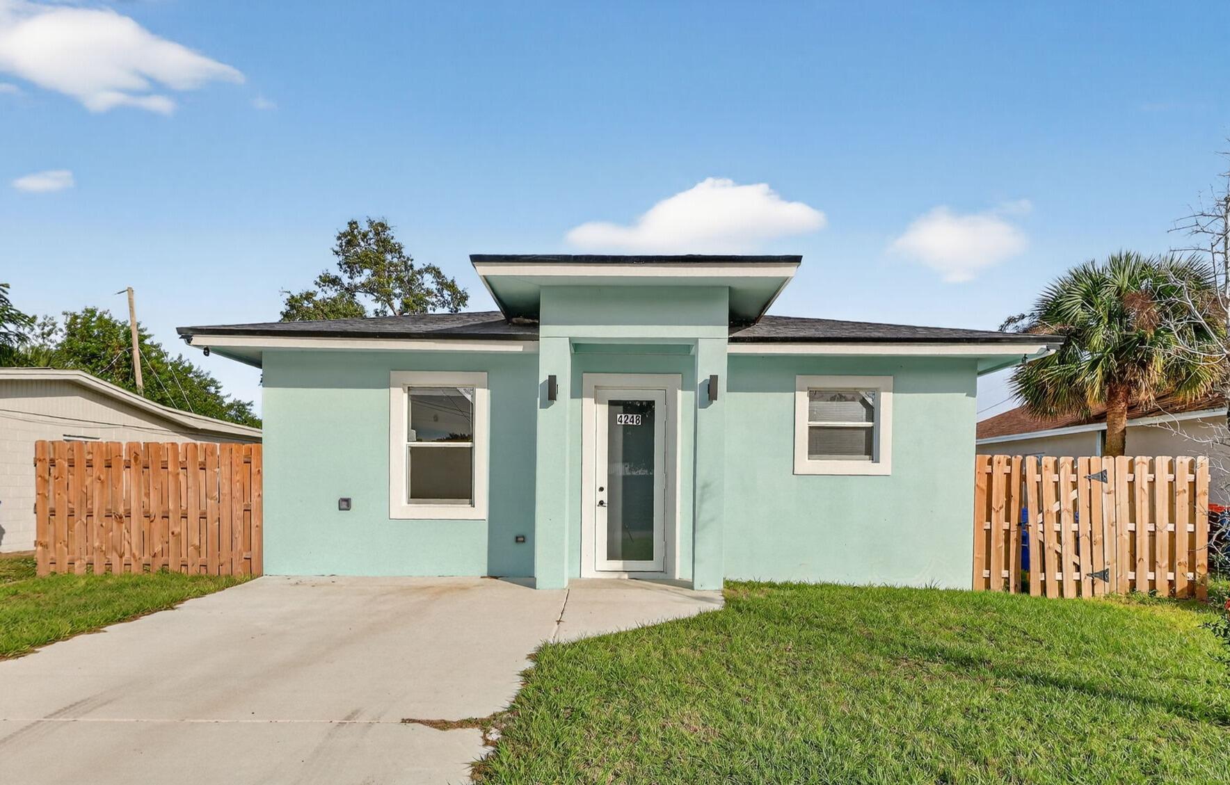 4248 26th, Vero Beach FL 32967