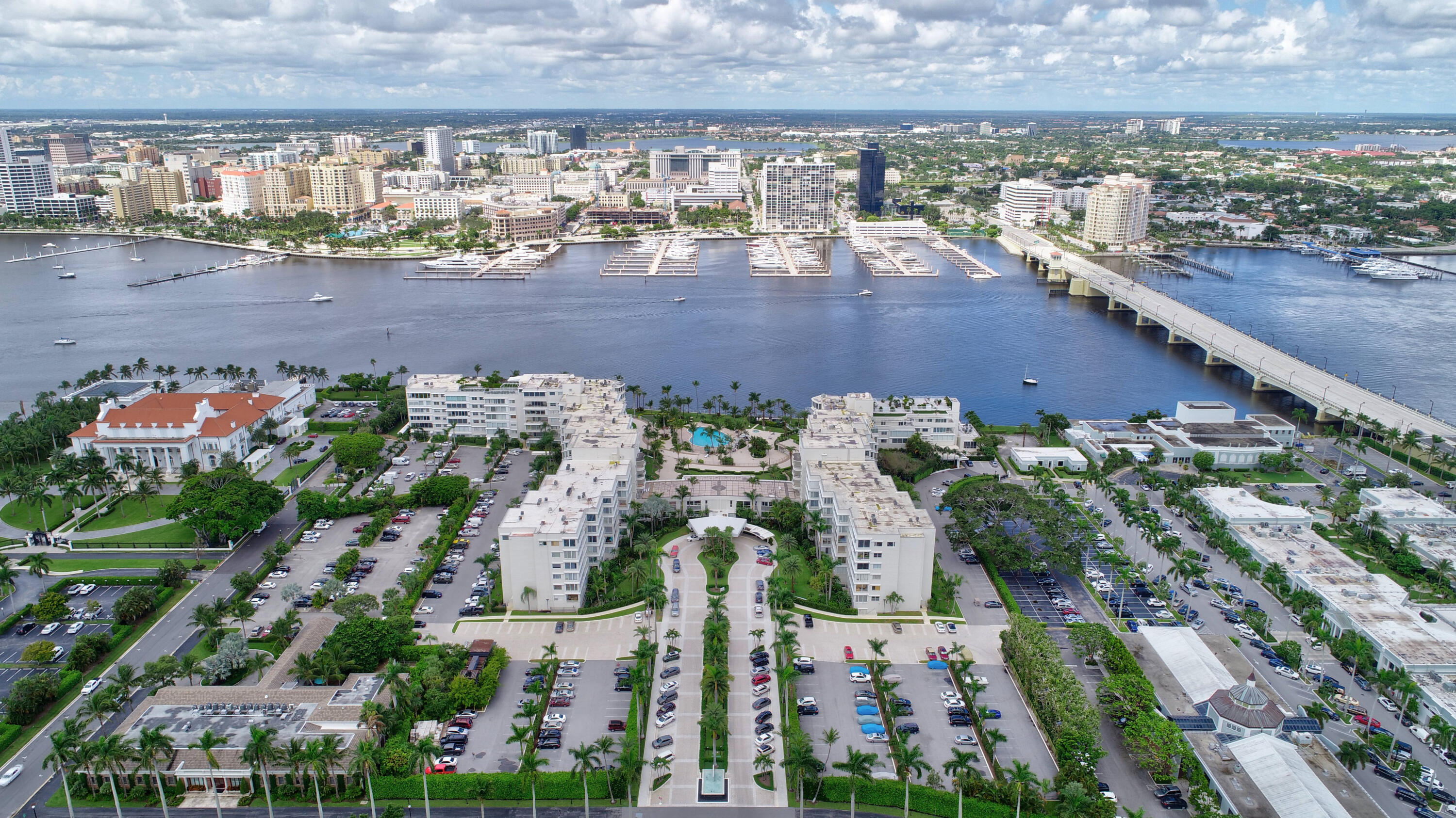 44 Cocoanut Row #315a/316a, Palm Beach FL 33480