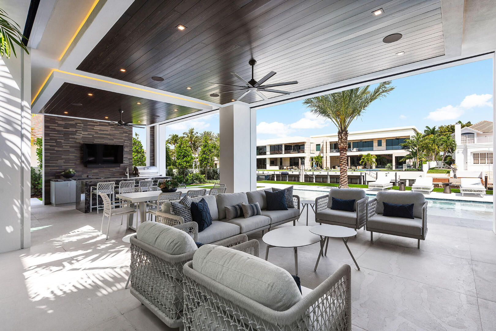 169 W Coconut Palm, Boca Raton FL 33432