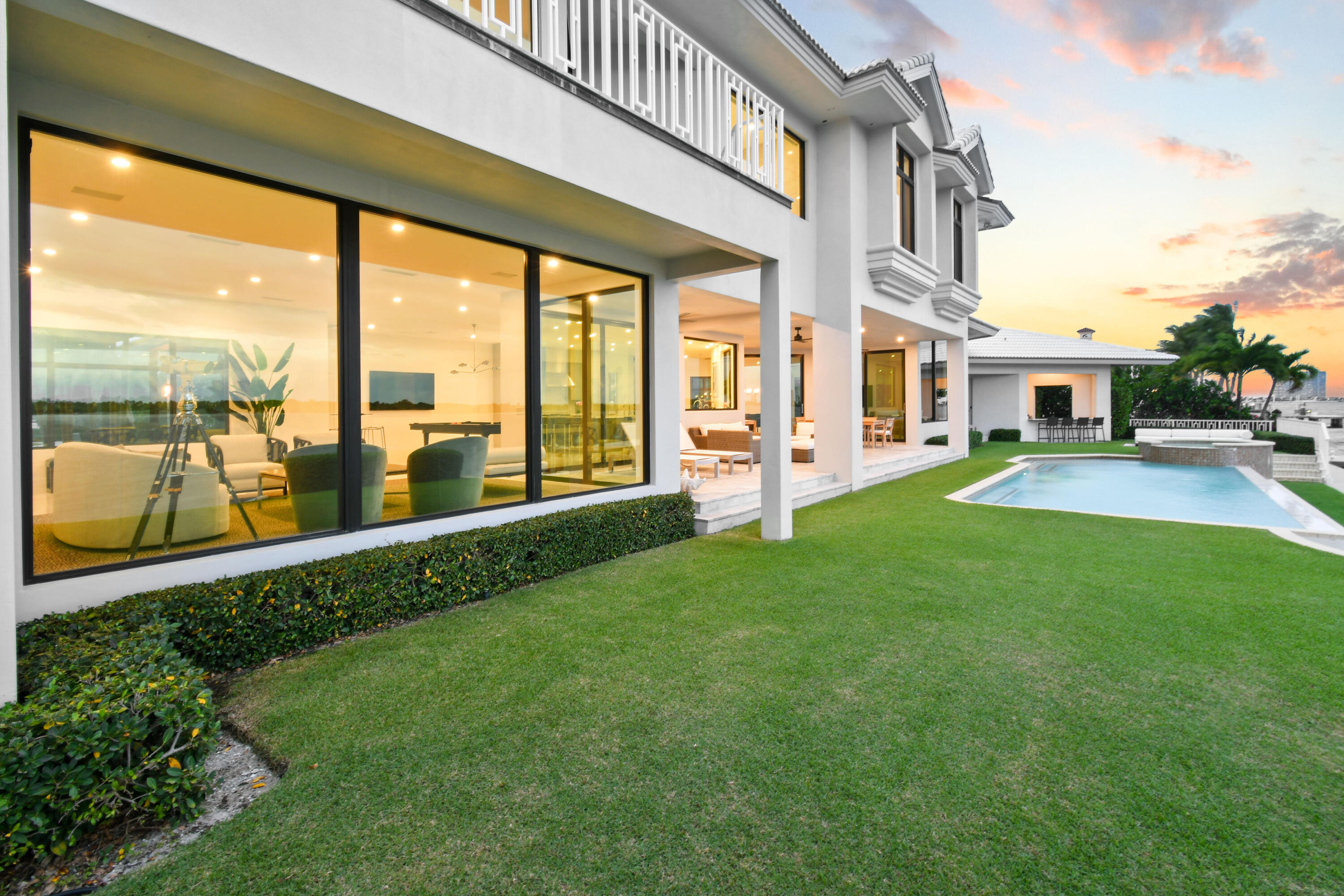 101 Bowsprit, North Palm Beach FL 33408