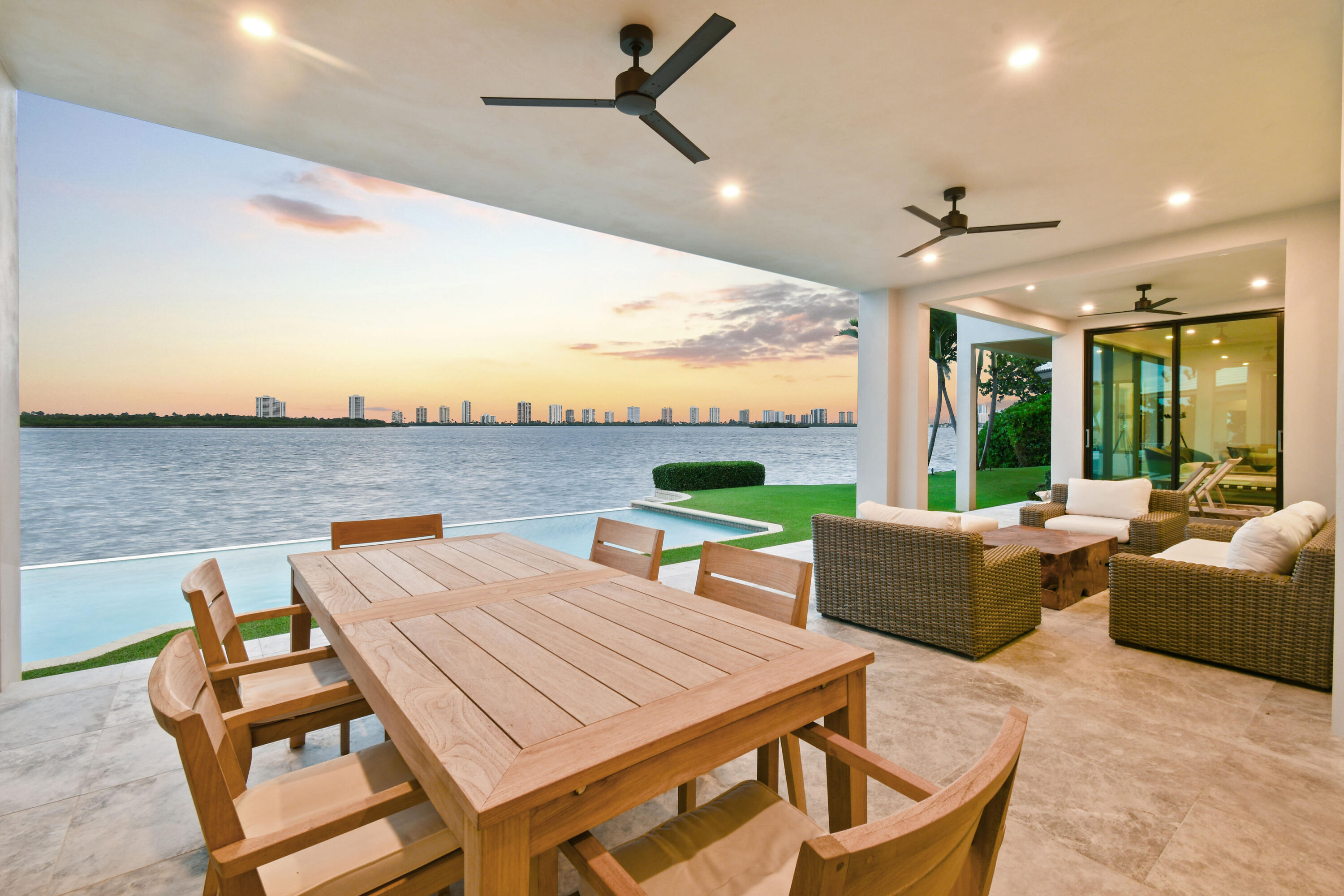 101 Bowsprit, North Palm Beach FL 33408