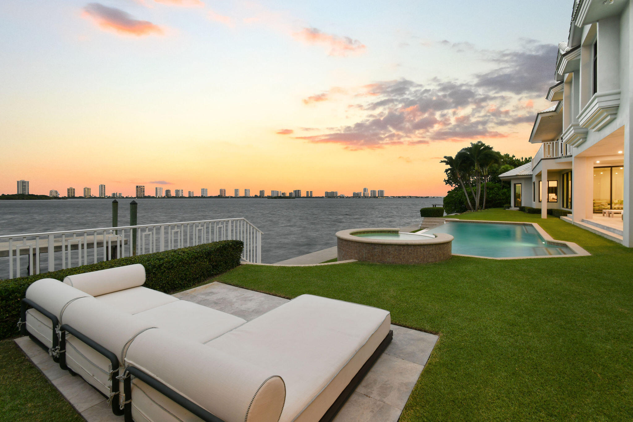101 Bowsprit, North Palm Beach FL 33408