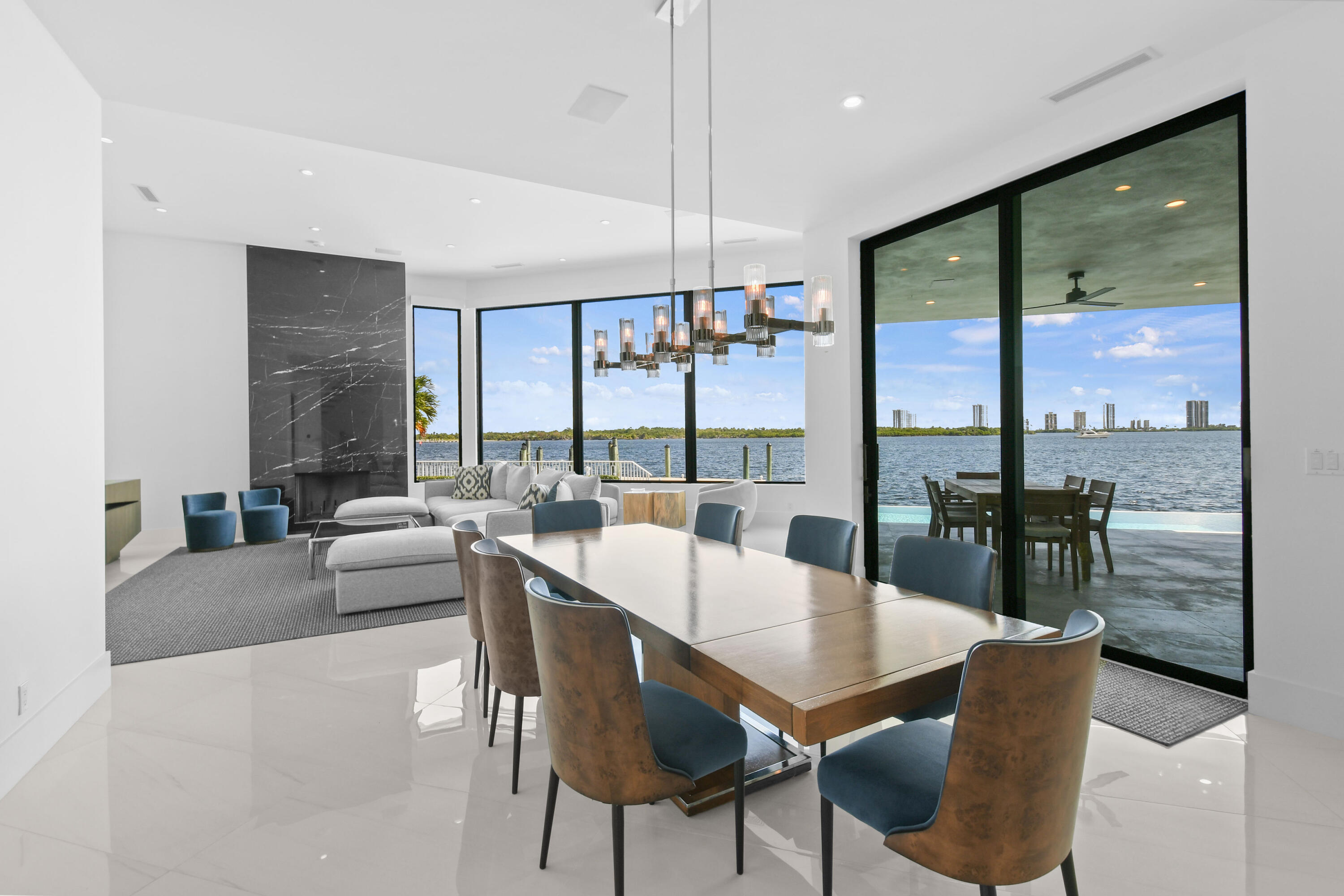 101 Bowsprit, North Palm Beach FL 33408