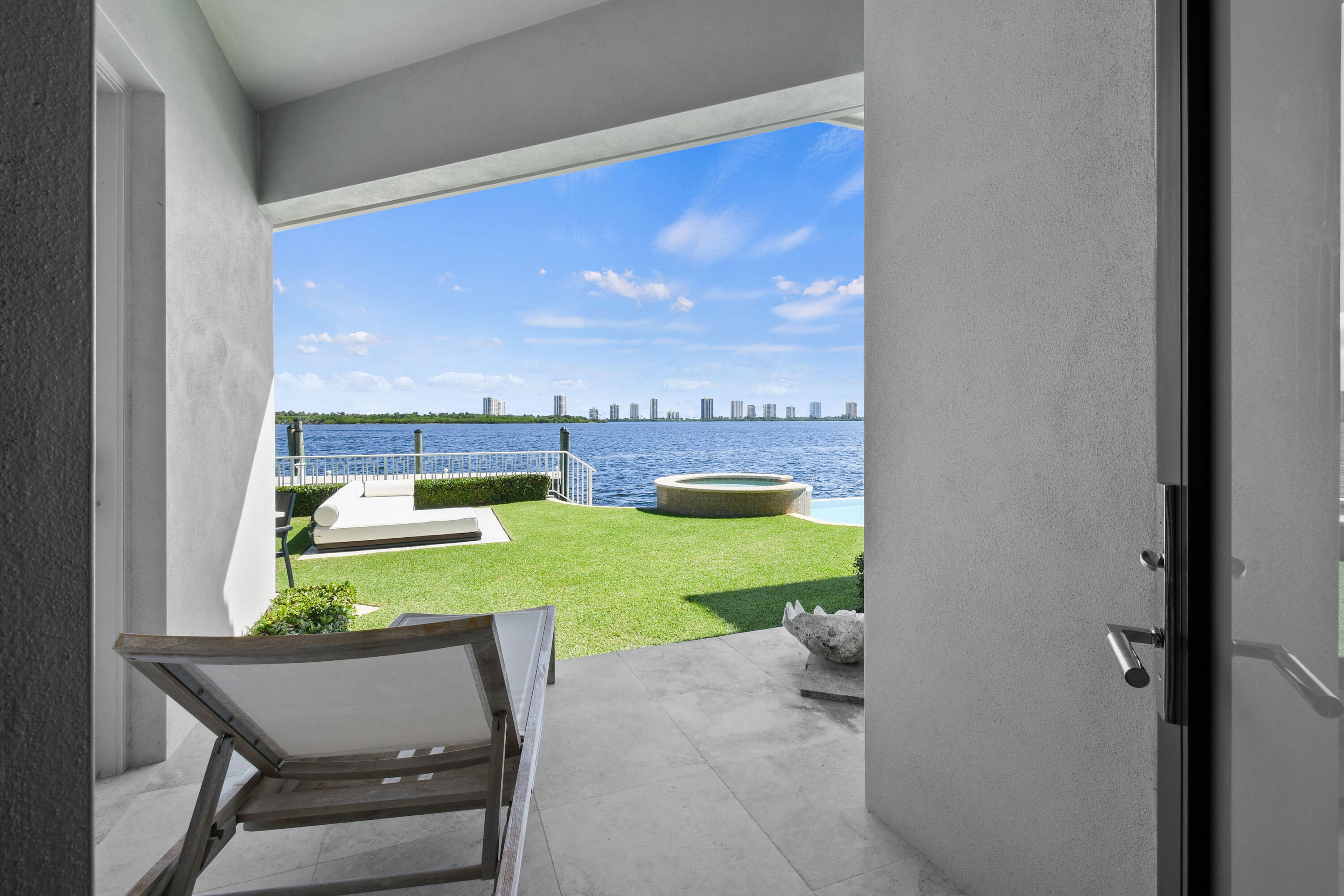 101 Bowsprit, North Palm Beach FL 33408