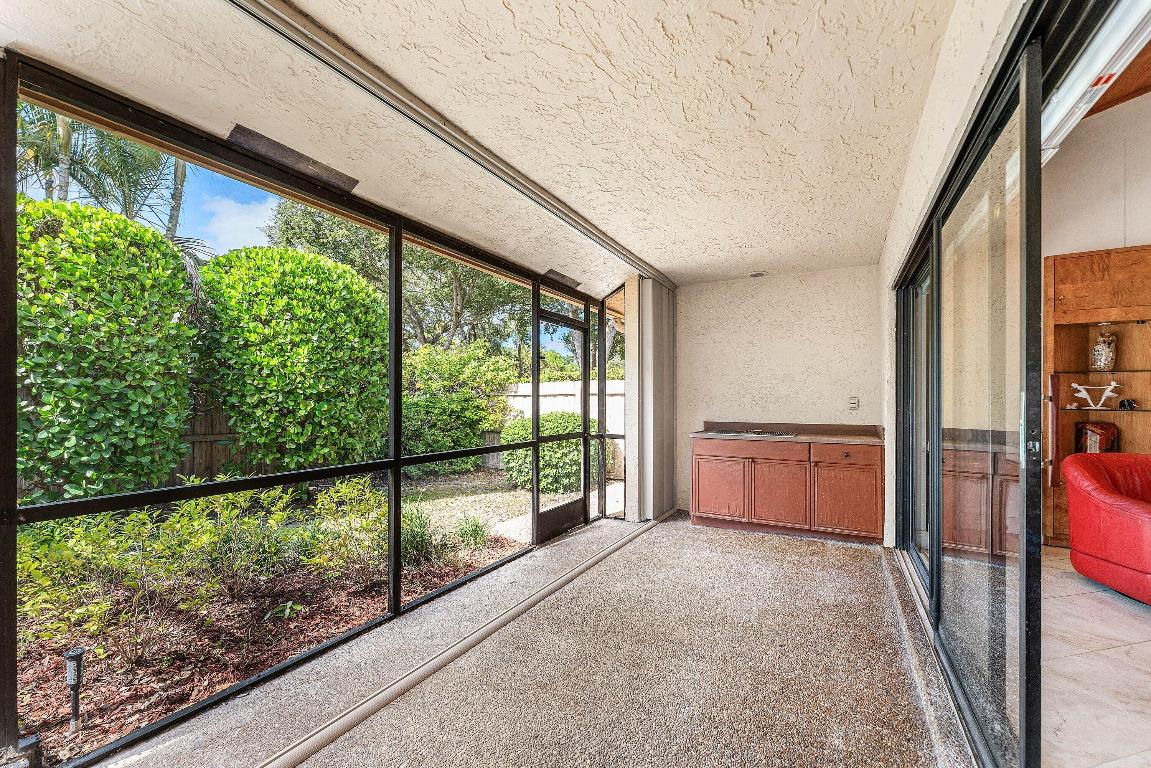 4299 NW 26th, Boca Raton FL 33434