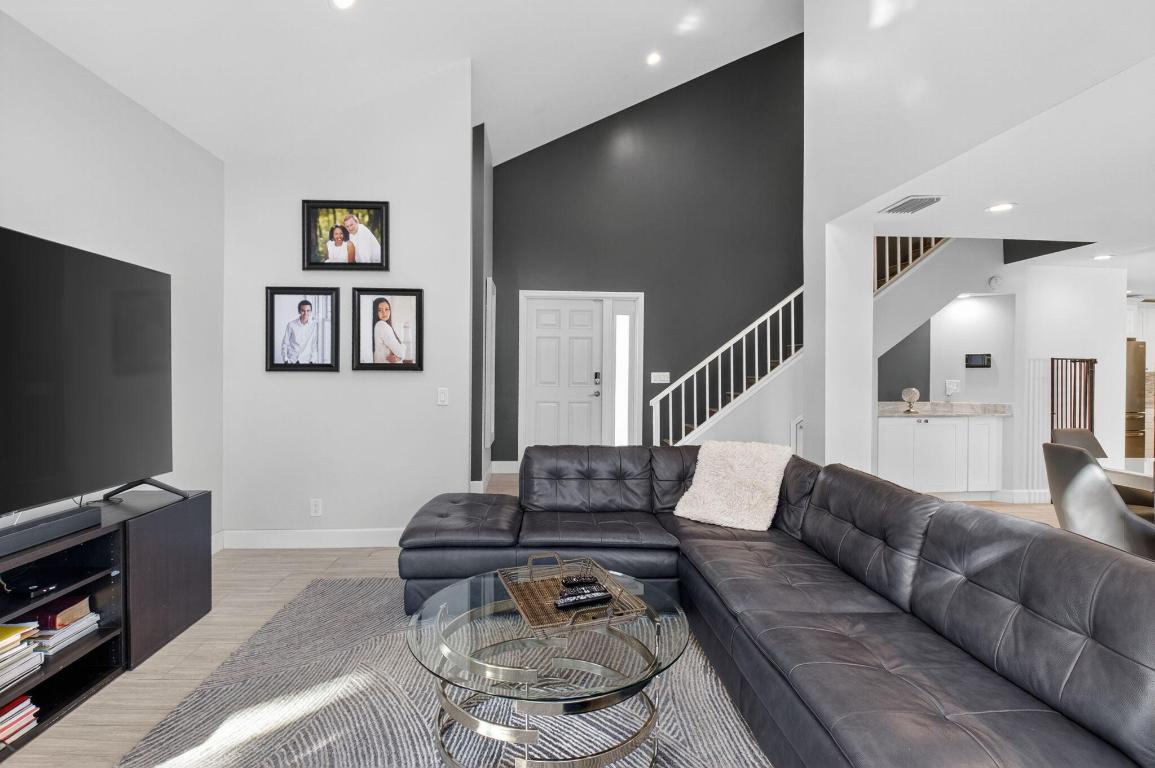 2226 NW 52nd, Boca Raton FL 33496