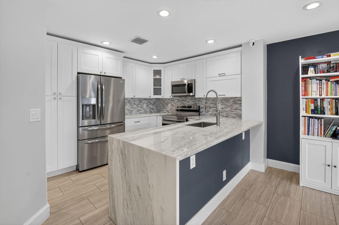 2226 NW 52nd, Boca Raton FL 33496