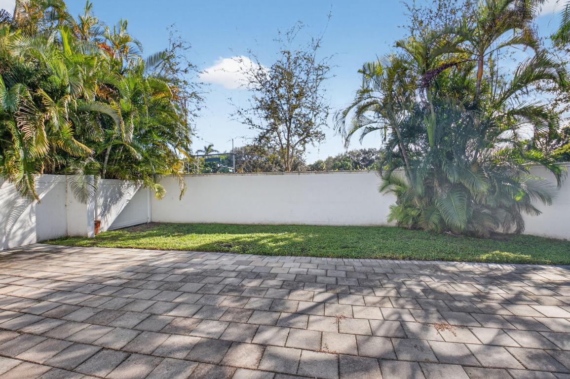 2226 NW 52nd, Boca Raton FL 33496