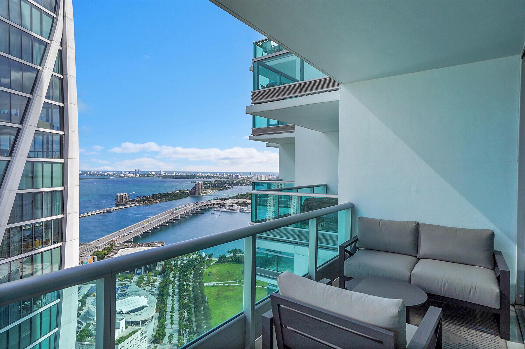 900 Biscayne Boulevard #4812, Miami FL 33132