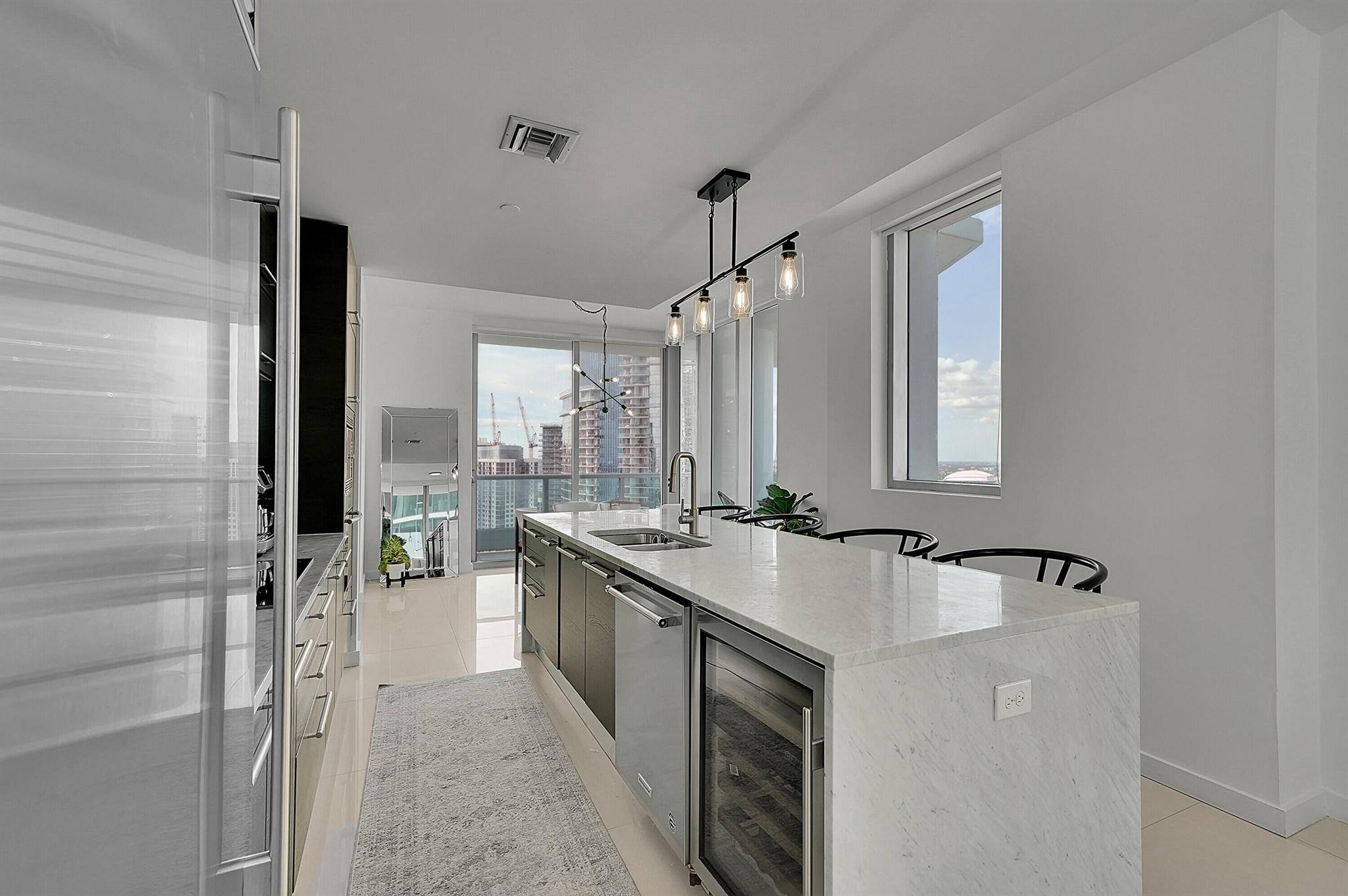 900 Biscayne Boulevard #4812, Miami FL 33132