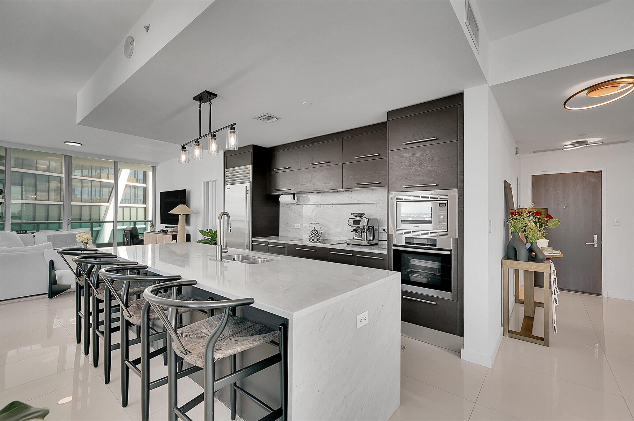 900 Biscayne Boulevard #4812, Miami FL 33132