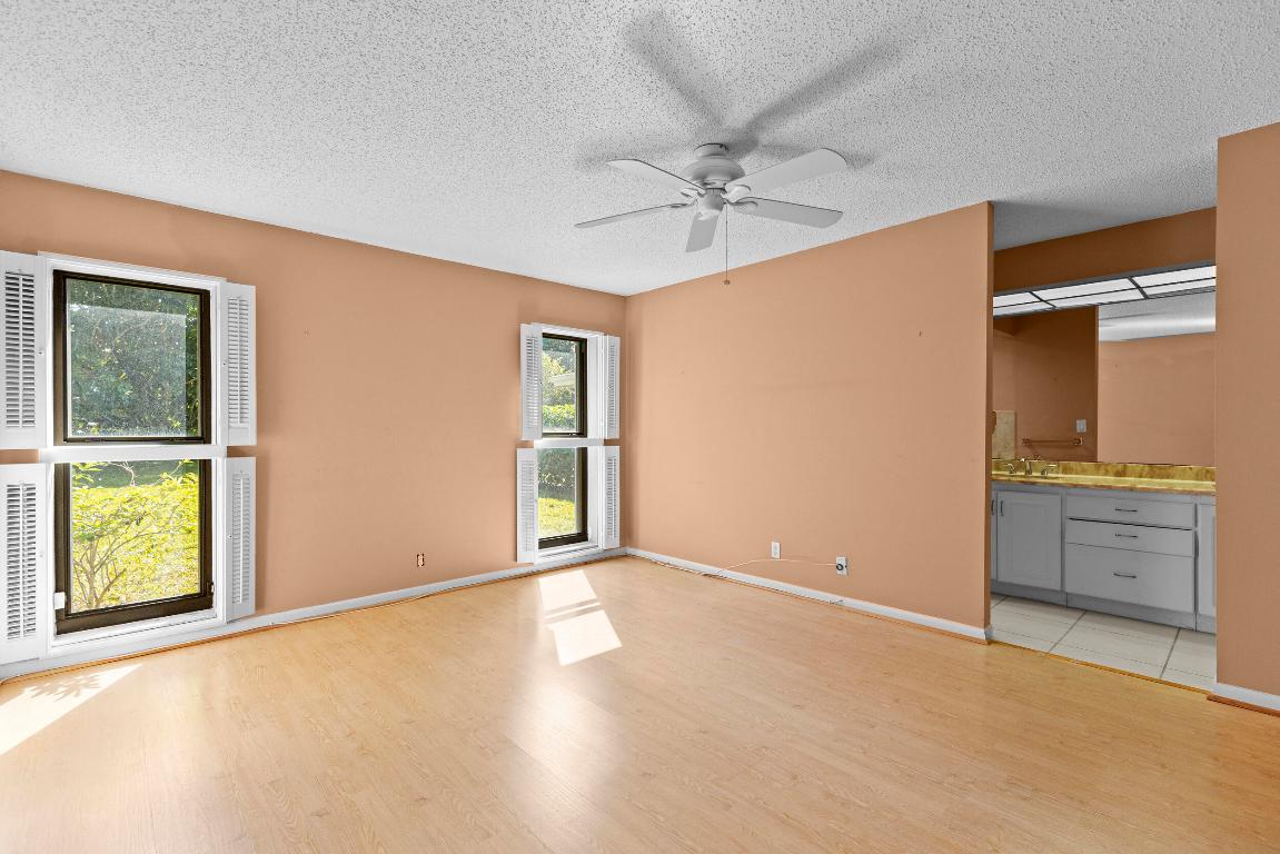 7974 Cloverfield, Boca Raton FL 33433