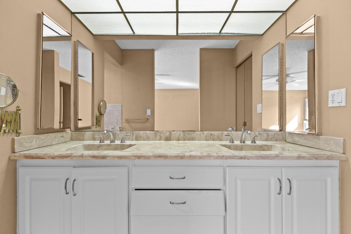7974 Cloverfield, Boca Raton FL 33433