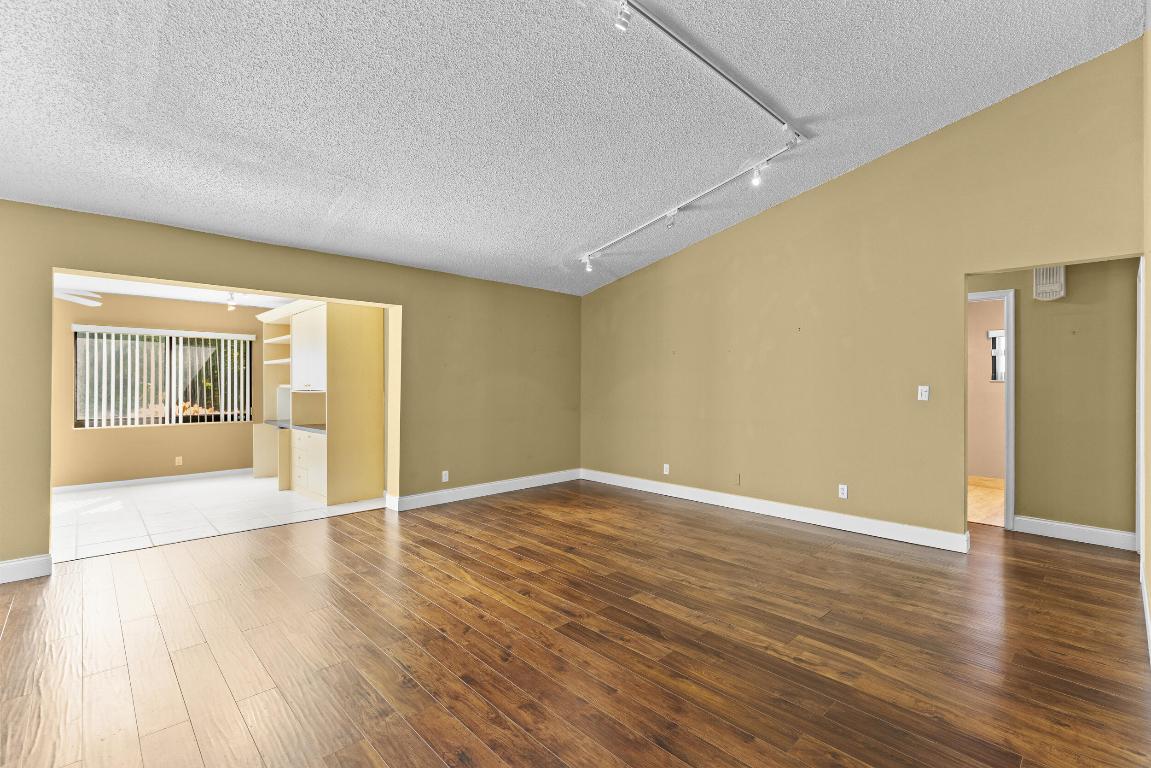 7974 Cloverfield, Boca Raton FL 33433