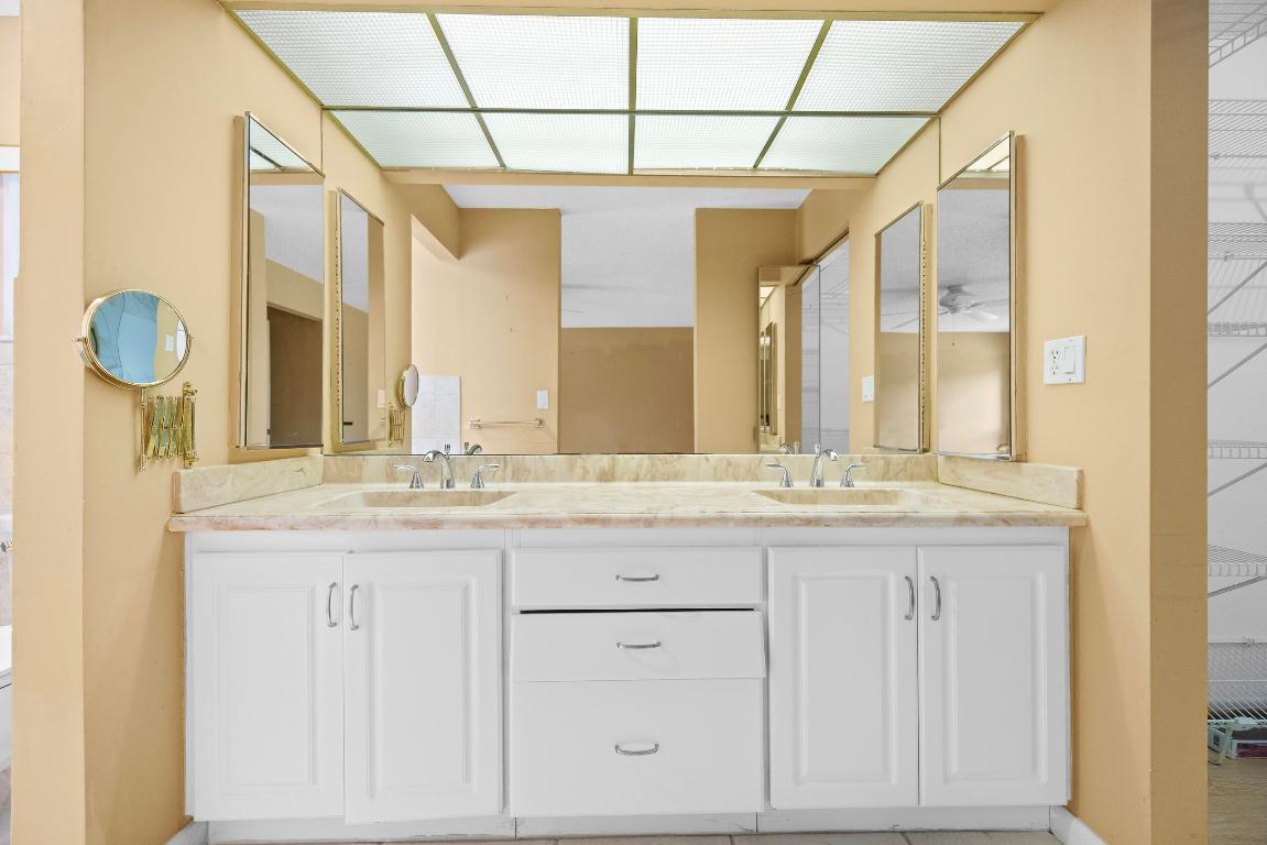 7974 Cloverfield, Boca Raton FL 33433
