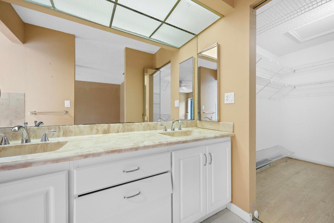 7974 Cloverfield, Boca Raton FL 33433