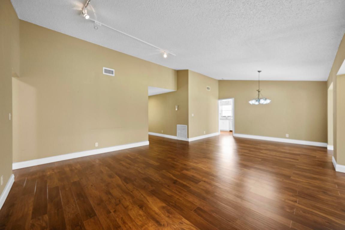 7974 Cloverfield, Boca Raton FL 33433