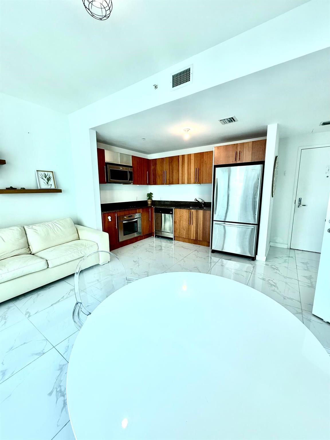 300 S Biscayne Boulevard #T-2209, Miami FL 33131