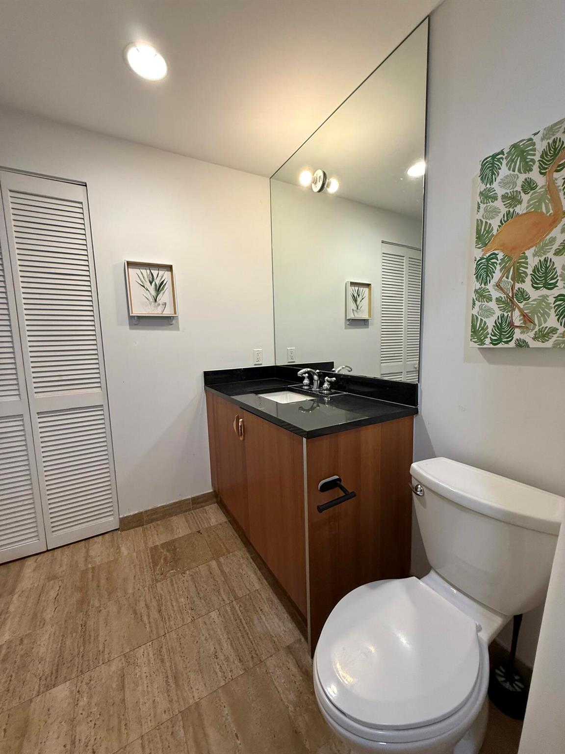300 S Biscayne Boulevard #T-2209, Miami FL 33131