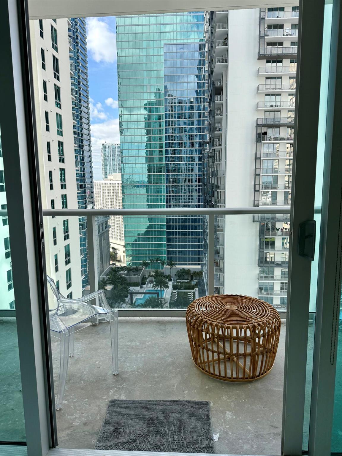 300 S Biscayne Boulevard #T-2209, Miami FL 33131