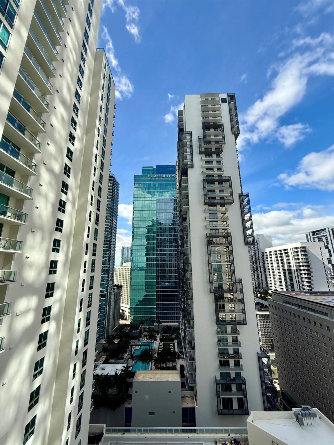 300 S Biscayne Boulevard #T-2209, Miami FL 33131