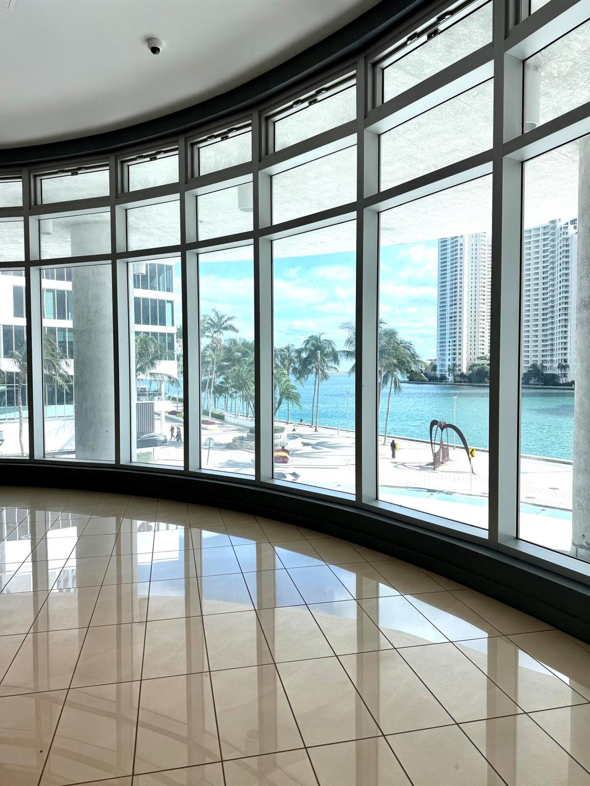 300 S Biscayne Boulevard #T-2209, Miami FL 33131