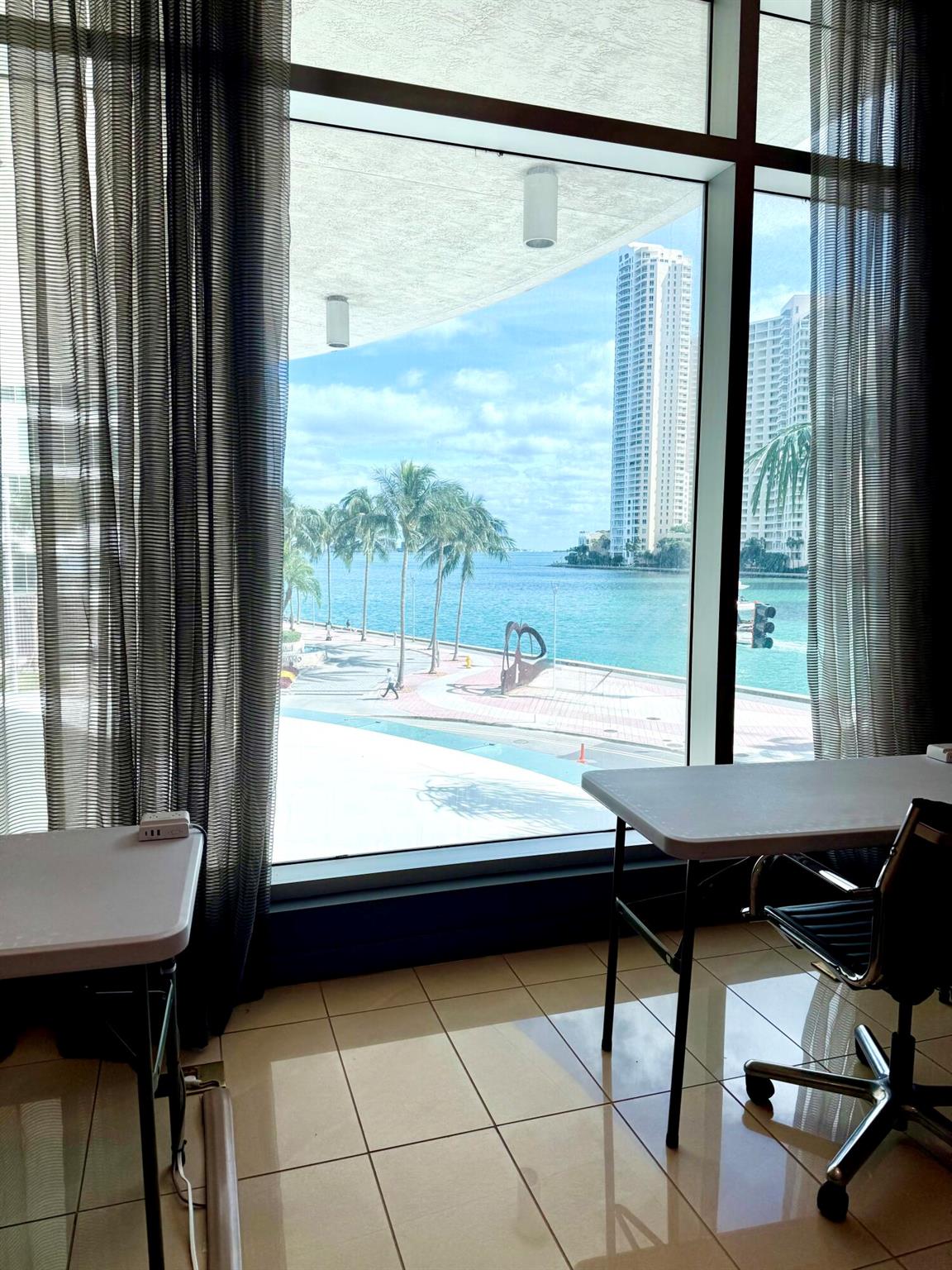 300 S Biscayne Boulevard #T-2209, Miami FL 33131