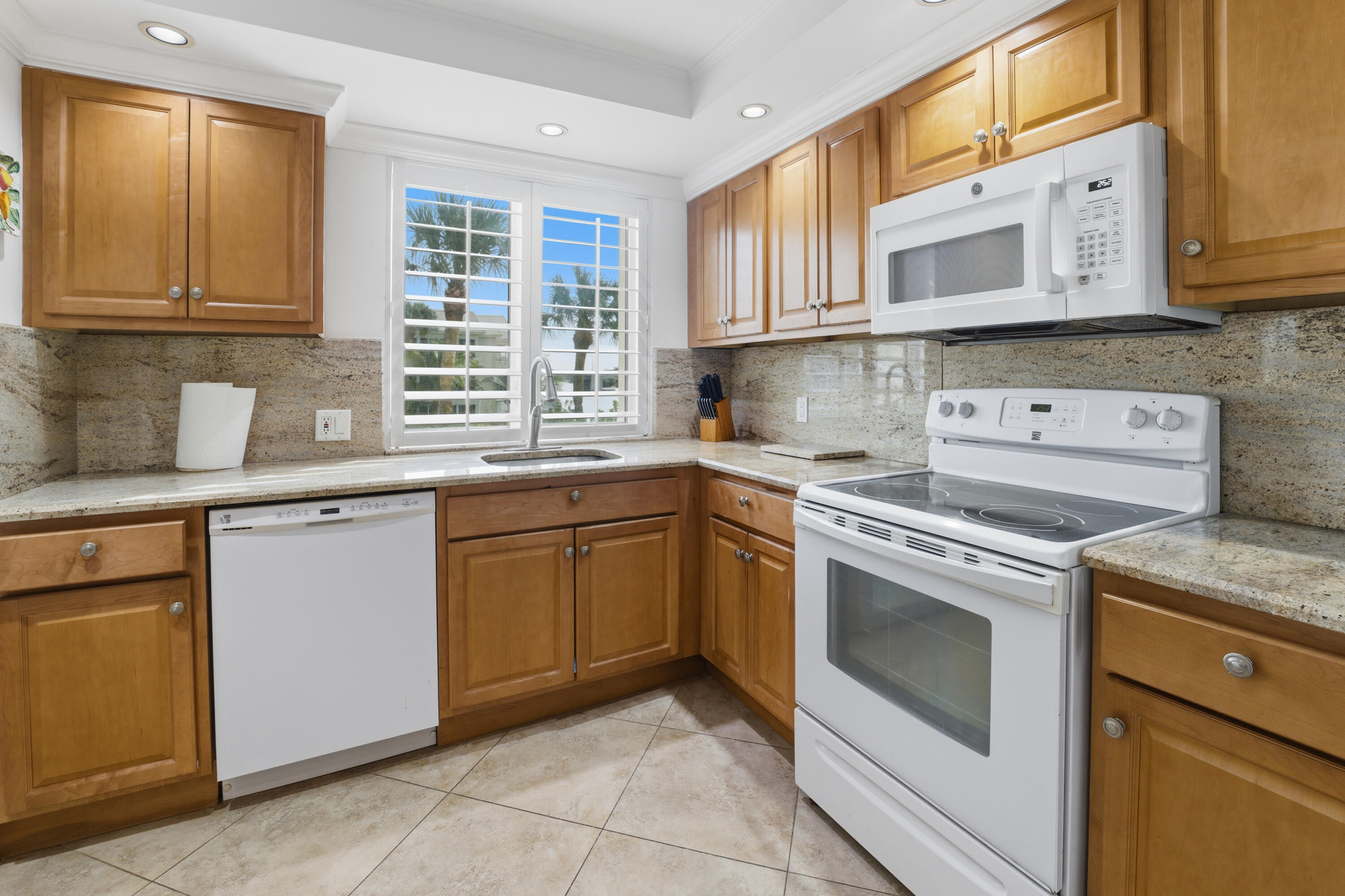 375 Beach #201, Tequesta FL 33469