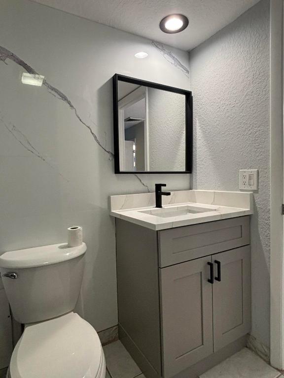 1705 17th Lane, Palm Beach Gardens FL 33418