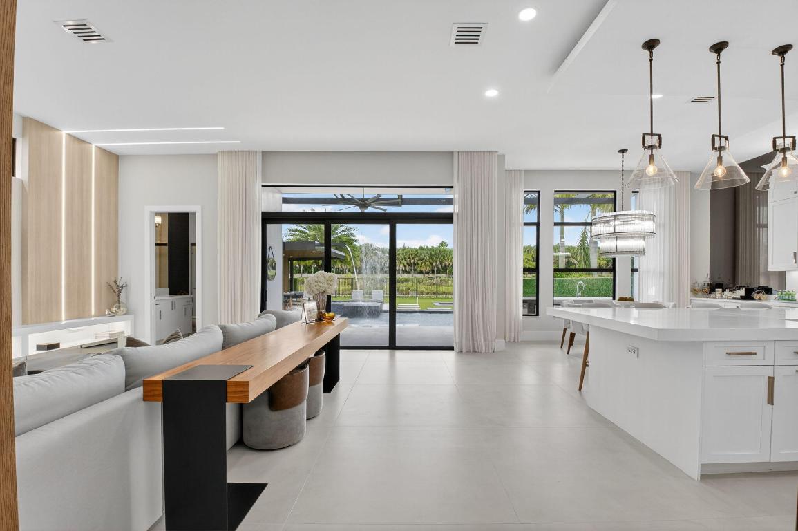9083 Benedetta, Boca Raton FL 33496