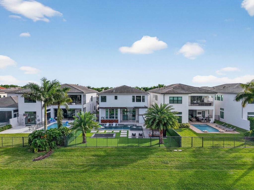 9083 Benedetta, Boca Raton FL 33496