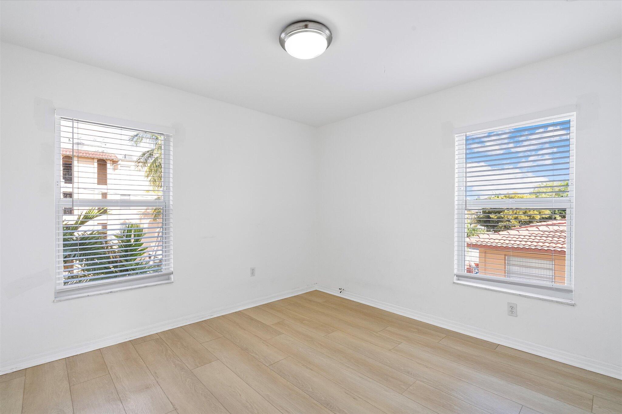 2138 SW 6th #301, Miami FL 33135