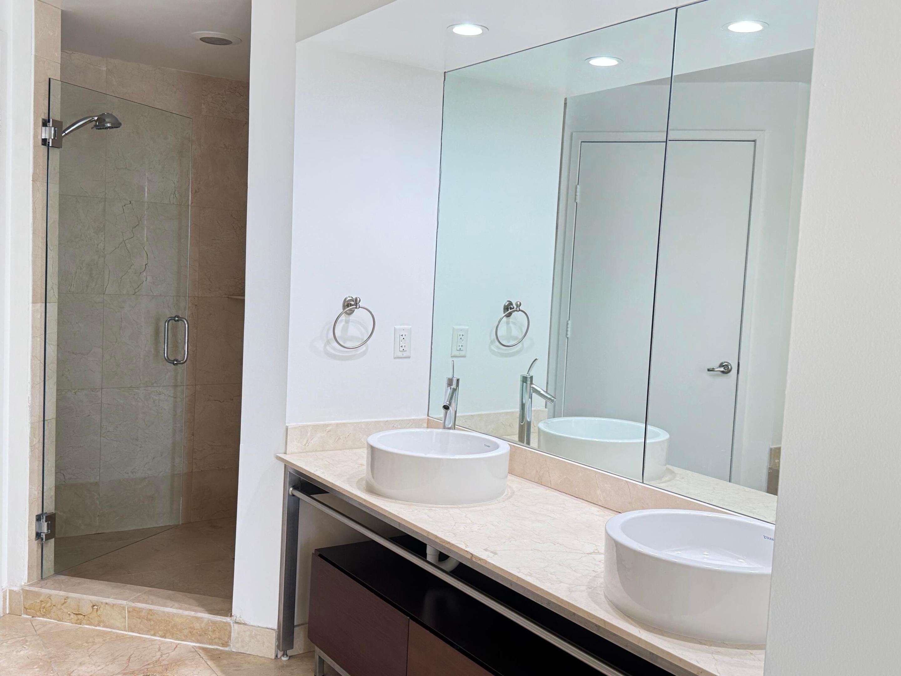 16275 Collins ##1004, Sunny Isles Beach FL 33160