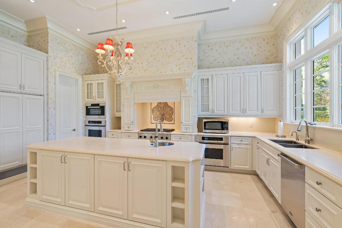 124 Bears Club, Jupiter FL 33477