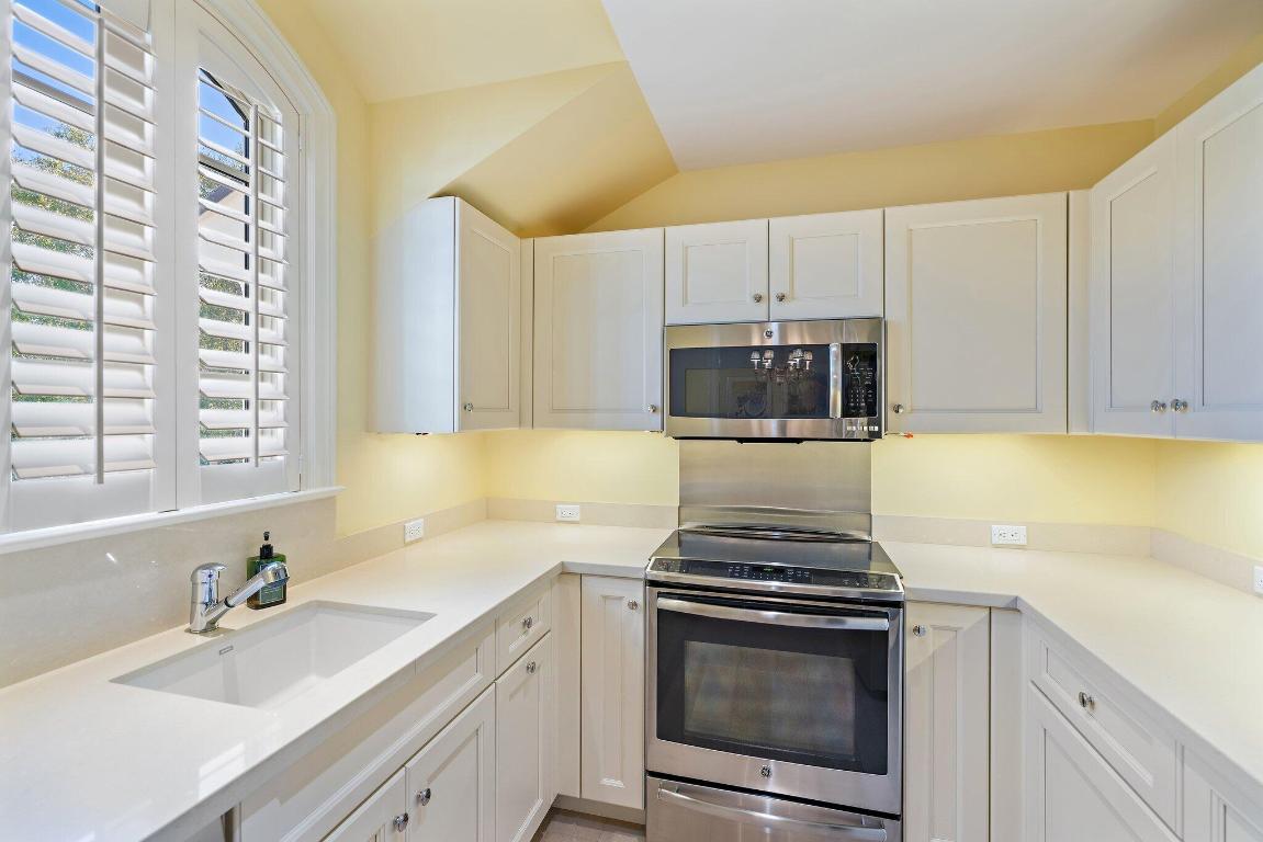 124 Bears Club, Jupiter FL 33477