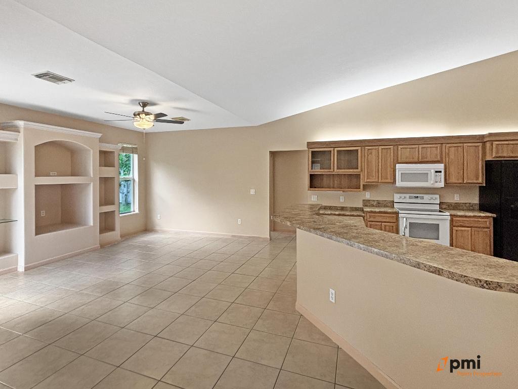 2820 SE Melaleuca, Port St Lucie FL 34952
