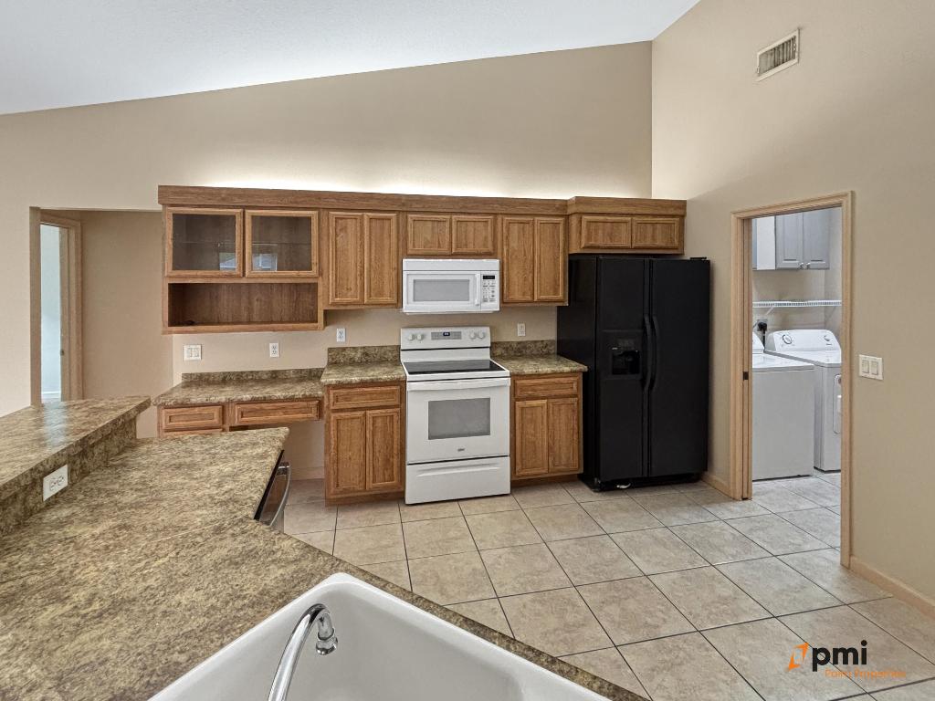 2820 SE Melaleuca, Port St Lucie FL 34952
