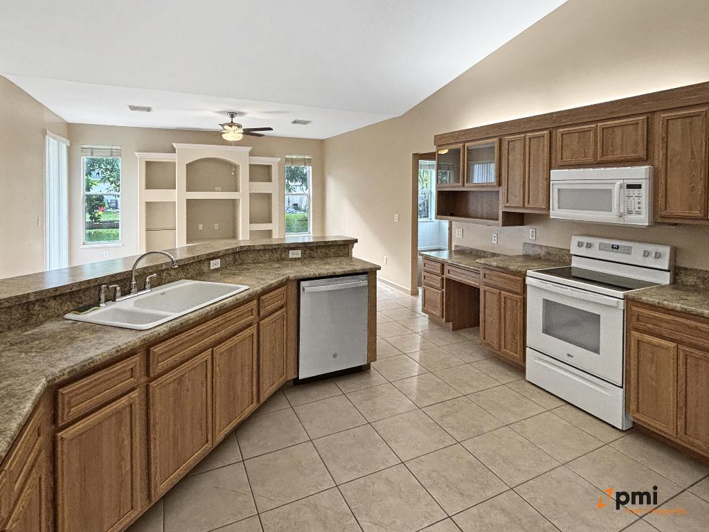 2820 SE Melaleuca, Port St Lucie FL 34952