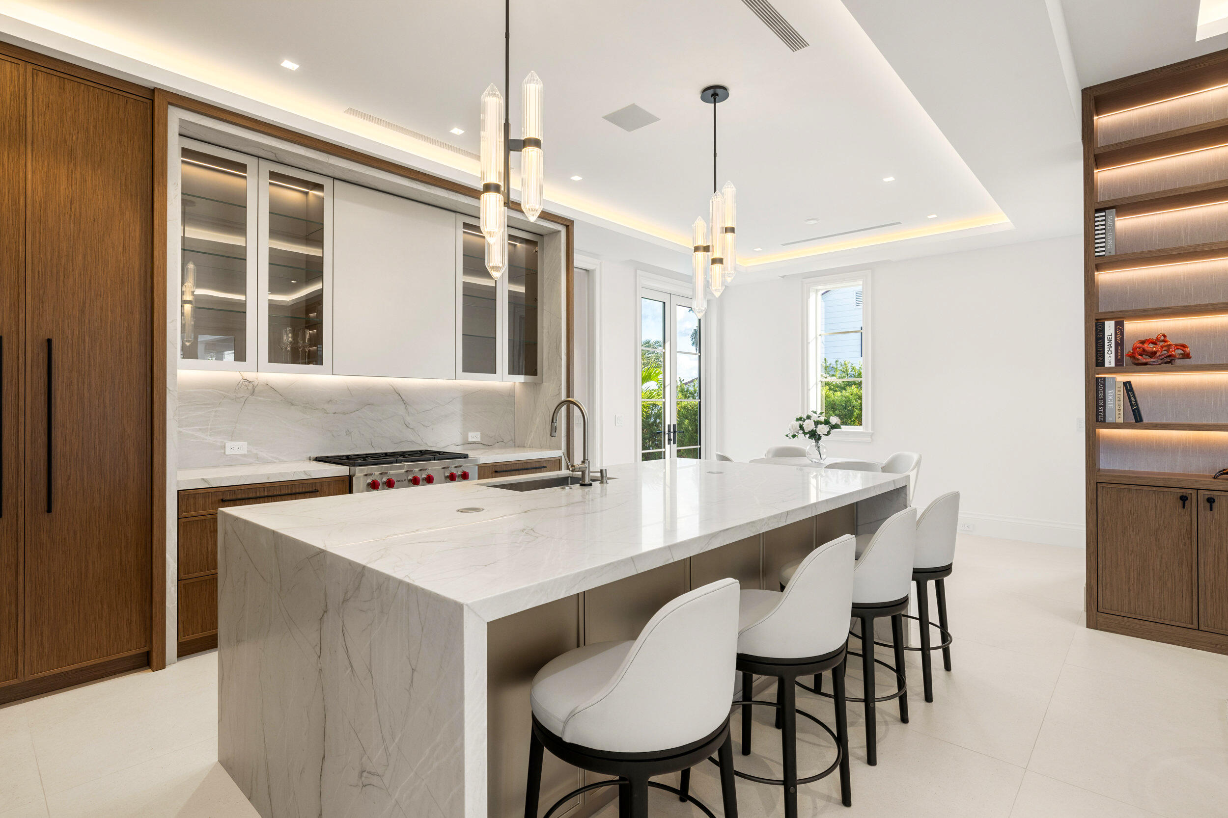 2415 S Flagler, West Palm Beach FL 33401