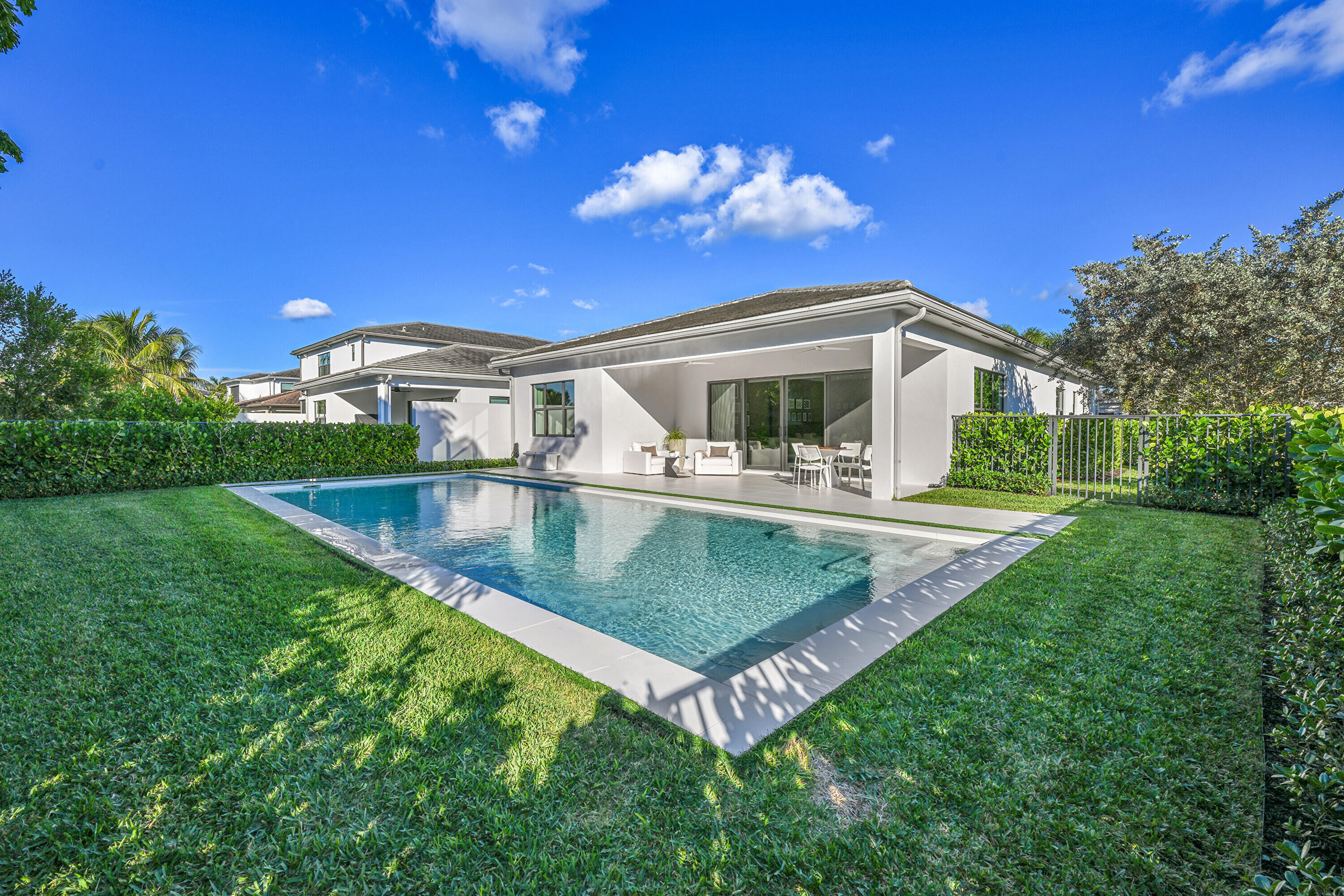 8538 Apple Falls, Boca Raton FL 33496