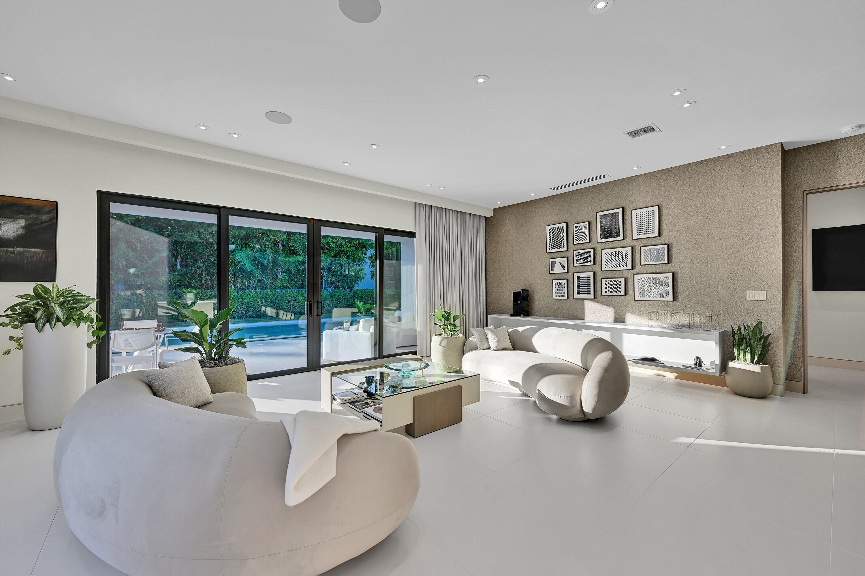 8538 Apple Falls, Boca Raton FL 33496