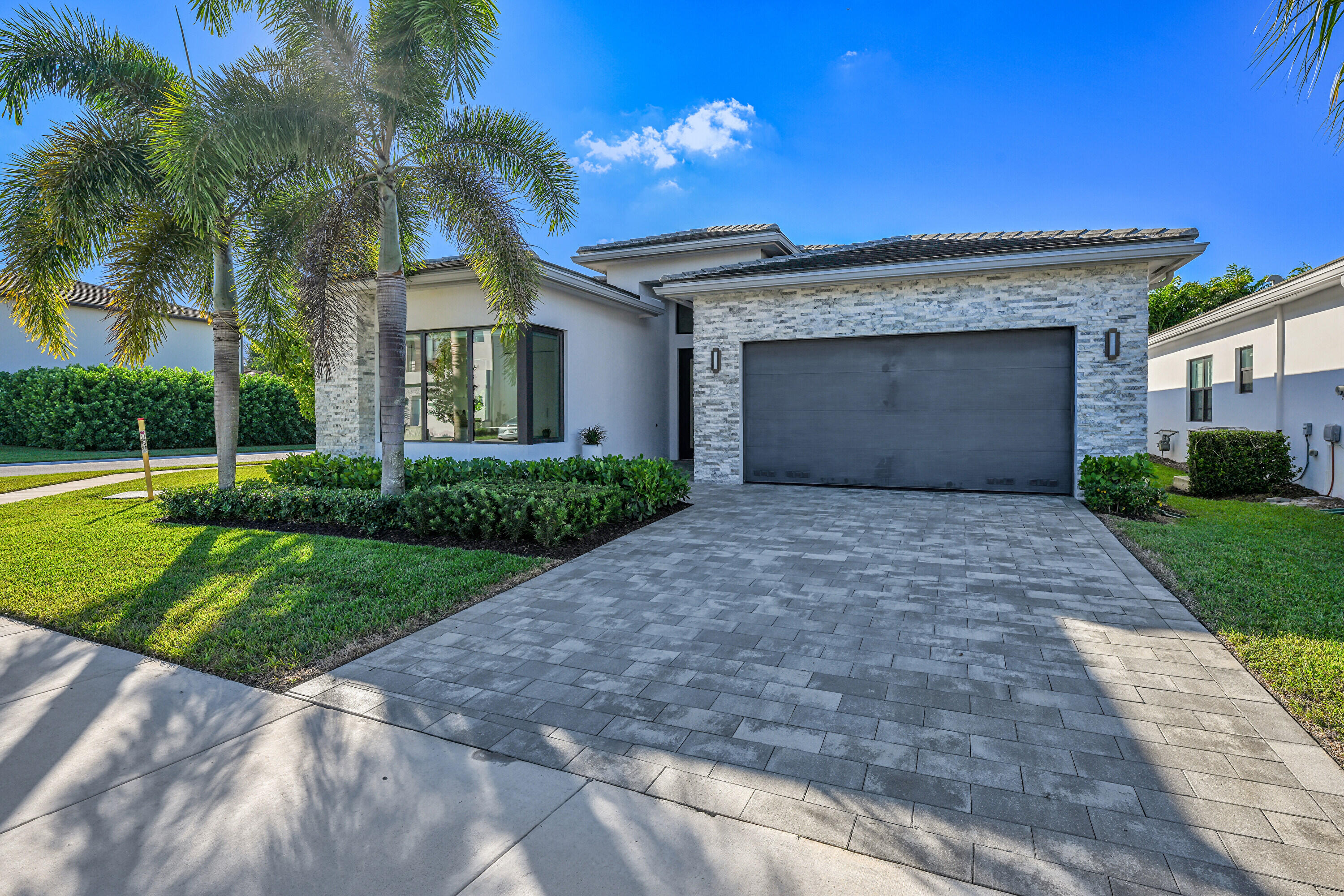 8538 Apple Falls, Boca Raton FL 33496