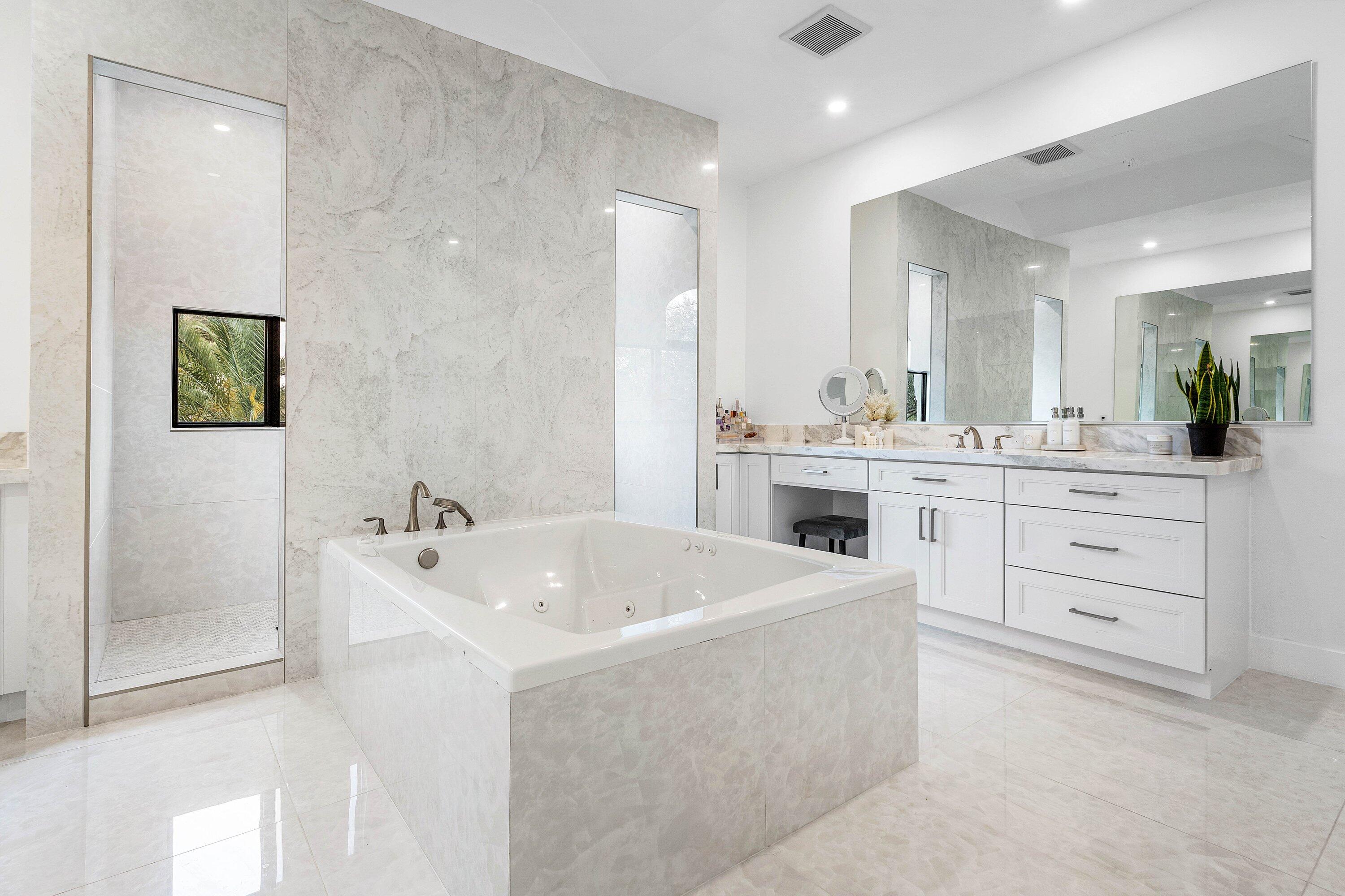 17600 E Fieldbrook, Boca Raton FL 33496