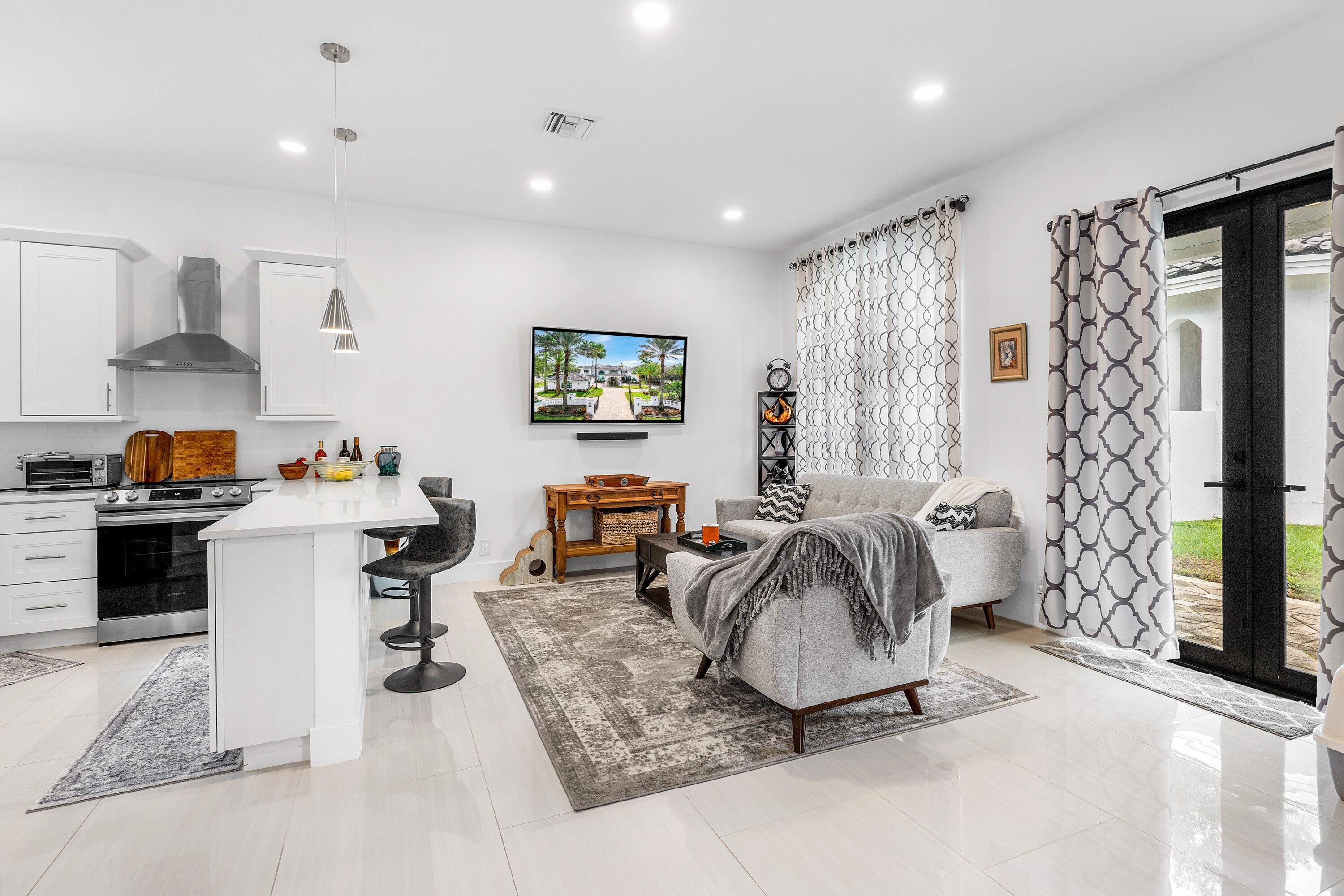 17600 E Fieldbrook, Boca Raton FL 33496