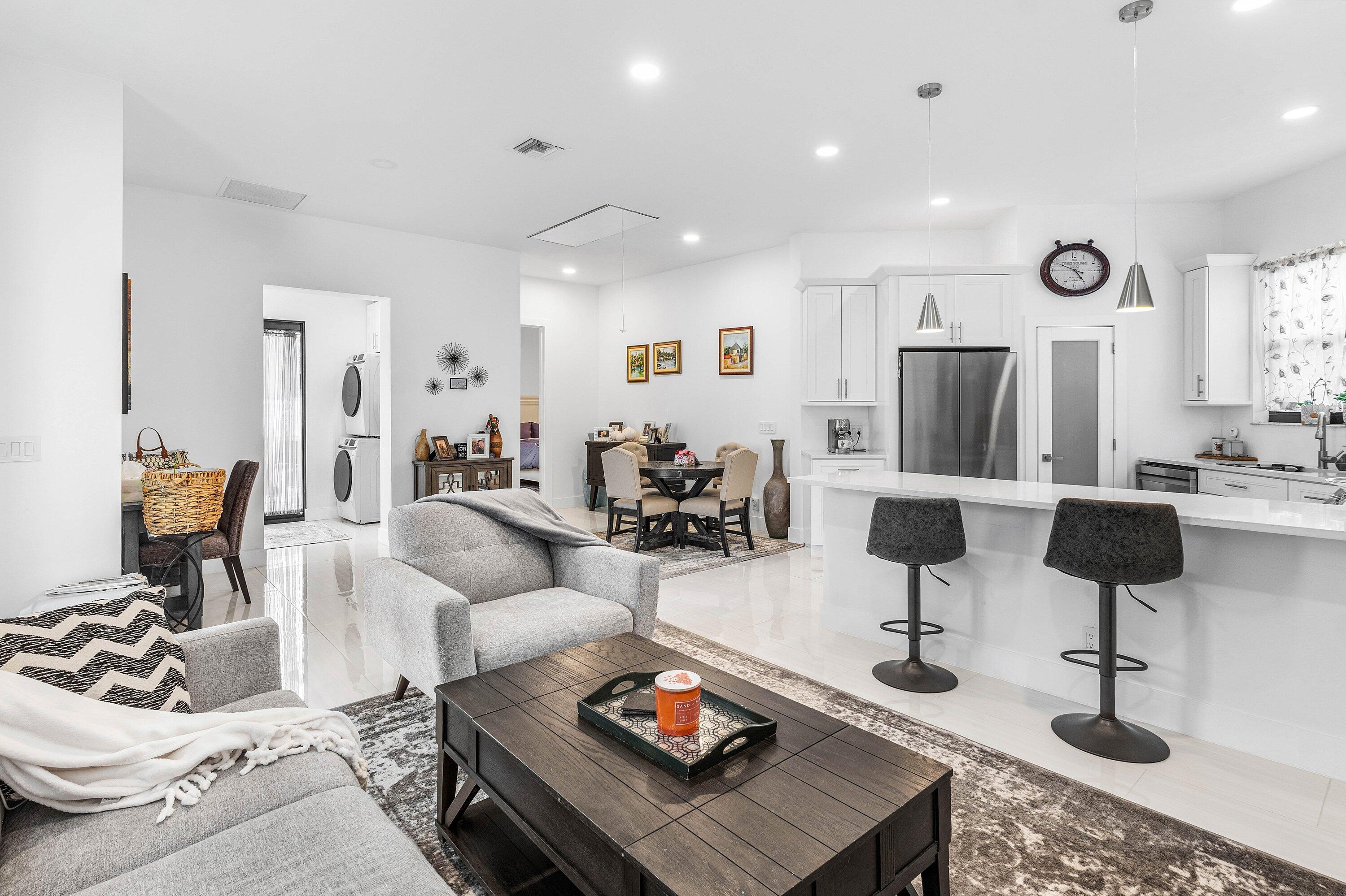 17600 E Fieldbrook, Boca Raton FL 33496