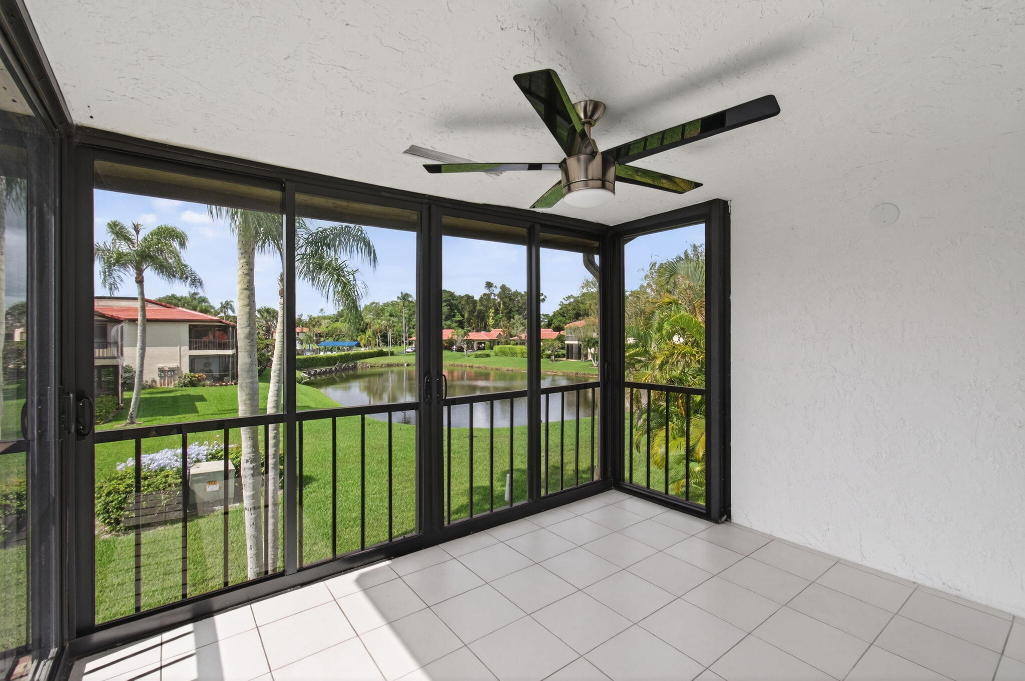 8536 Casa Del Lago #49 -B, Boca Raton FL 33433