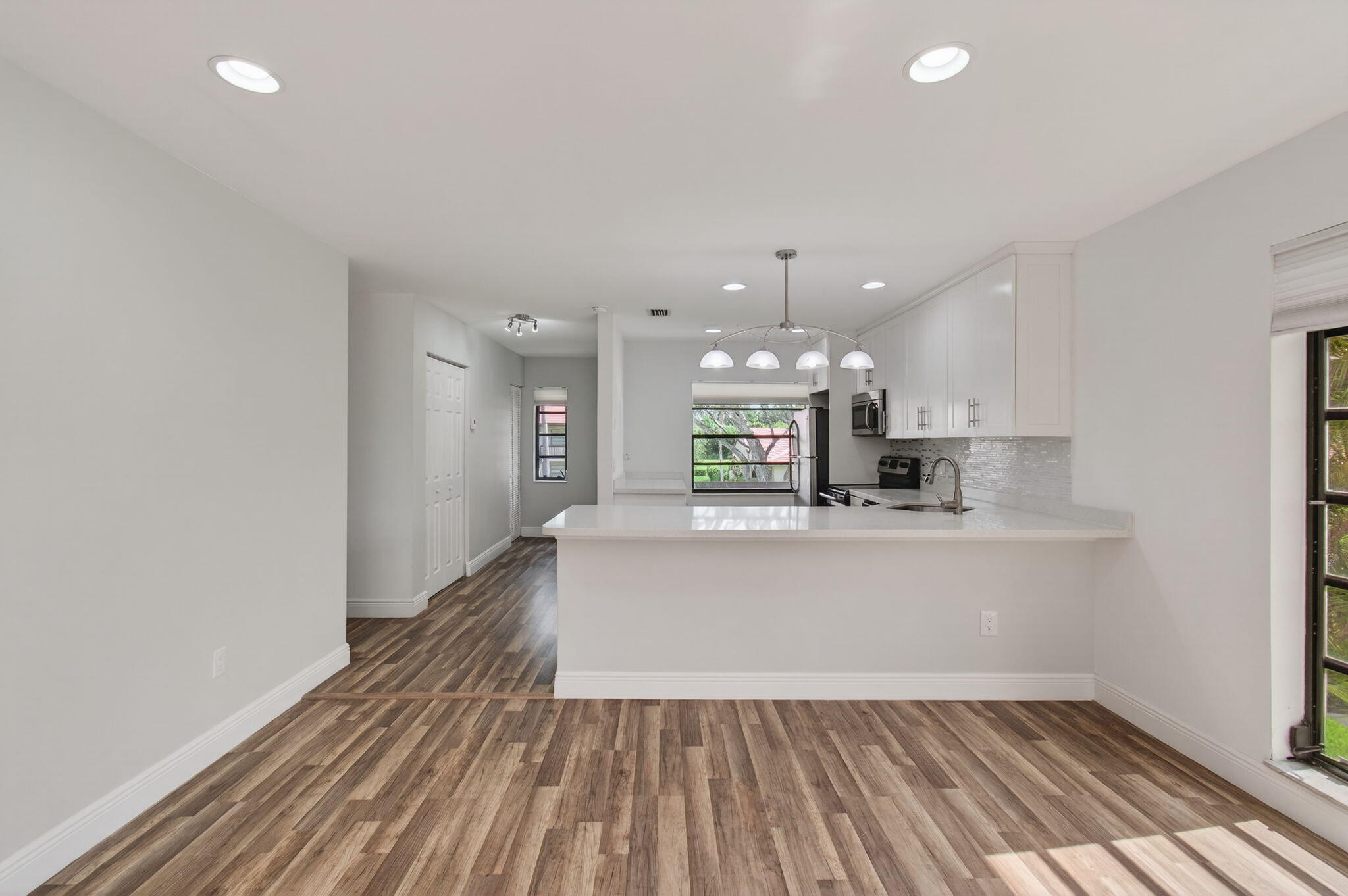 8536 Casa Del Lago #49 -B, Boca Raton FL 33433